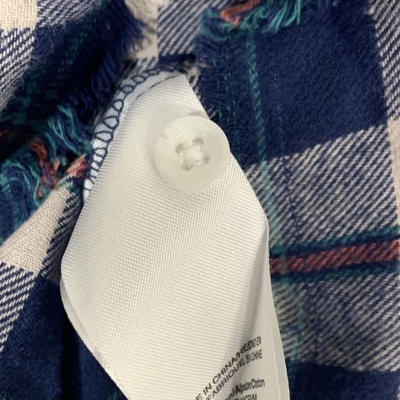 Thread Supply Plaid Red White Blue Button Up Cropped Shirt Size XL Women’s - Picture 13 of 13